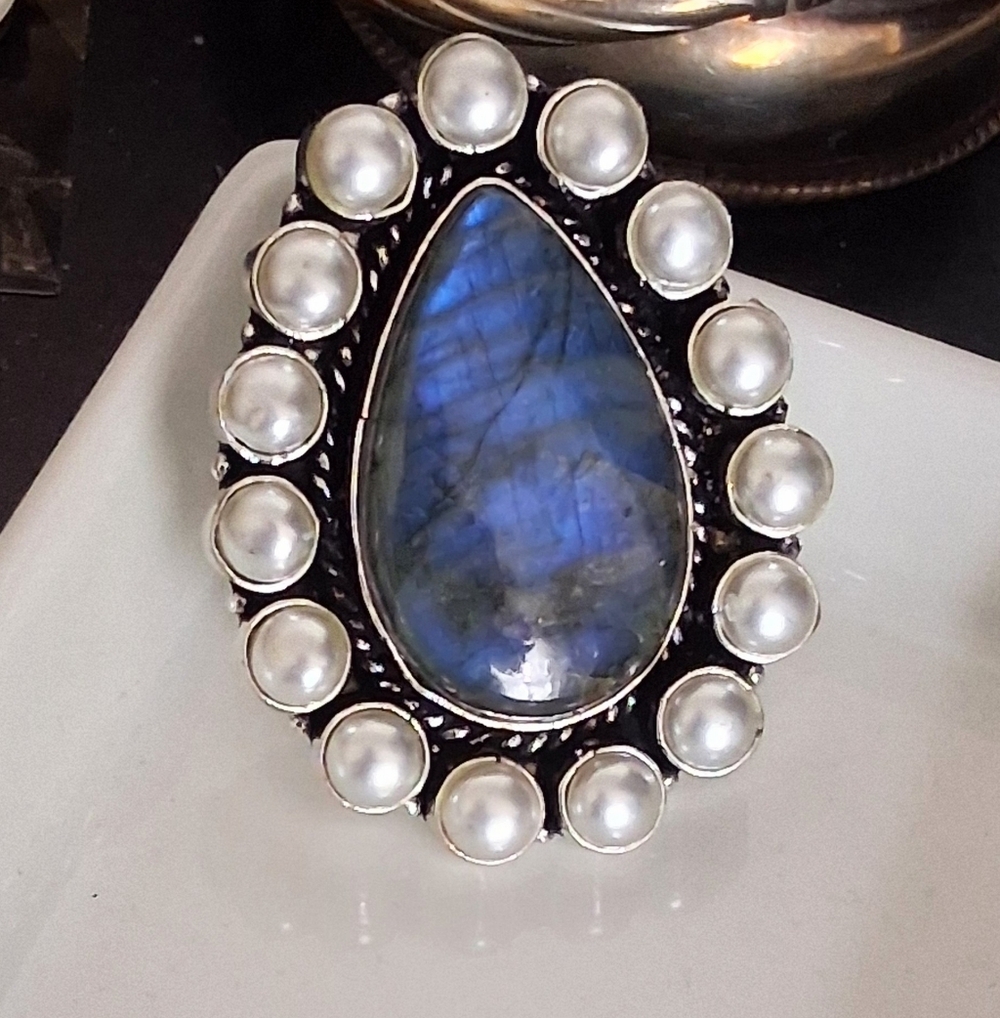 LABRADORITE AND PEARL TEARDROP STATEMENT RING SIZE 9 - Picture 3 of 5